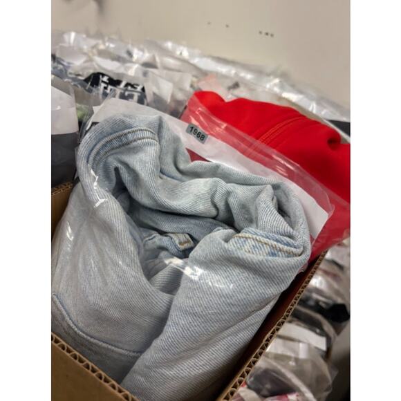 Vintage 60s 70s Levis Orange Tab Jeans Men 36x34 Blue Light Wash Tapered STAINED - Picture 10 of 10